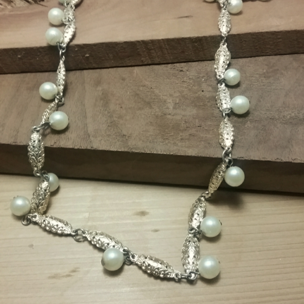 Vintage chain with faux Pearl Fringe